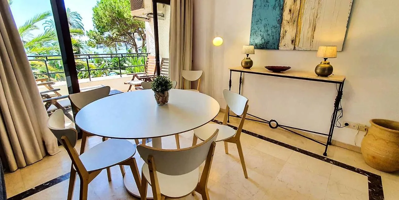 Skol 233. Wonderful Two Bedroom Apartment In Marbella Center.