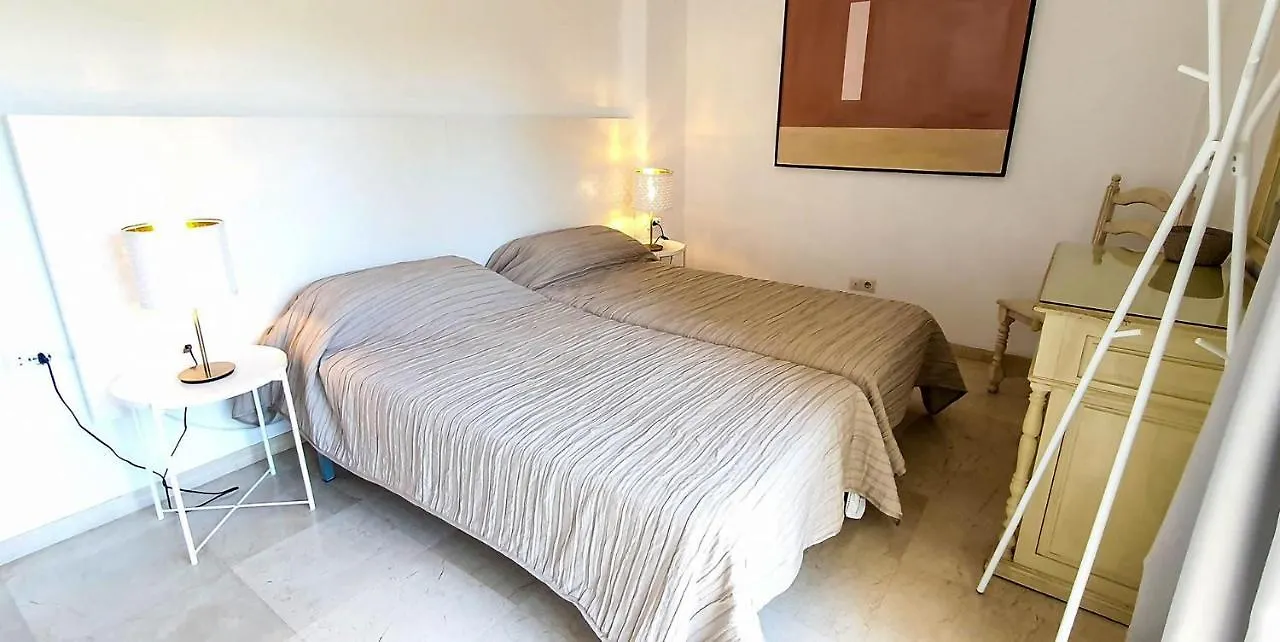 Skol 233. Wonderful Two Bedroom Apartment In Marbella Center.