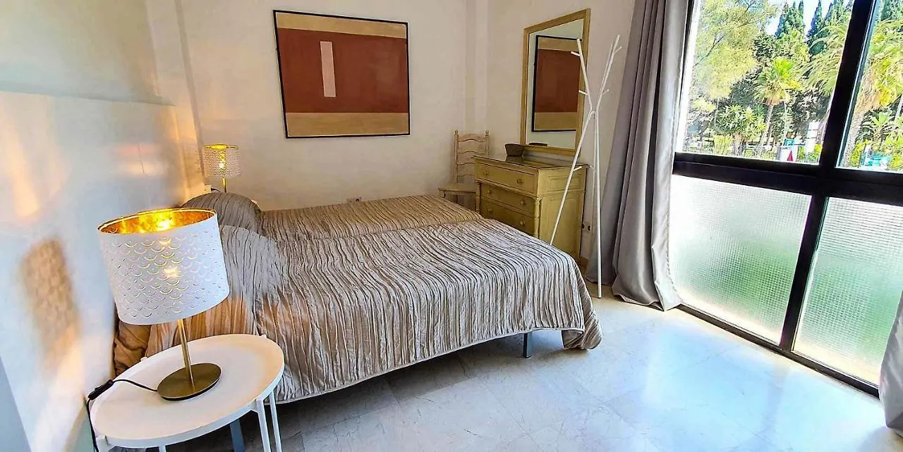 SKOL 233. Wonderful Two Bedroom Apartment in Marbella Center.